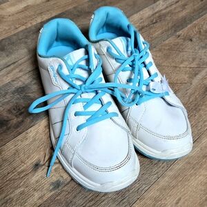Womans Bowling Shoes Size 9